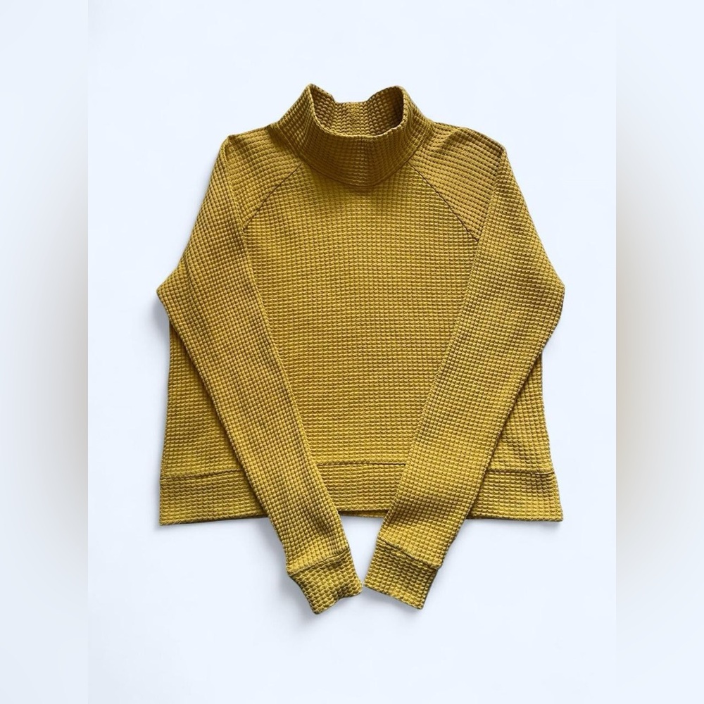 The North Face Chabot Mock Neck yellow waffle knit cotton turtleneck size M